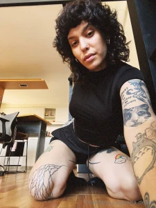 How do you like that curly hair