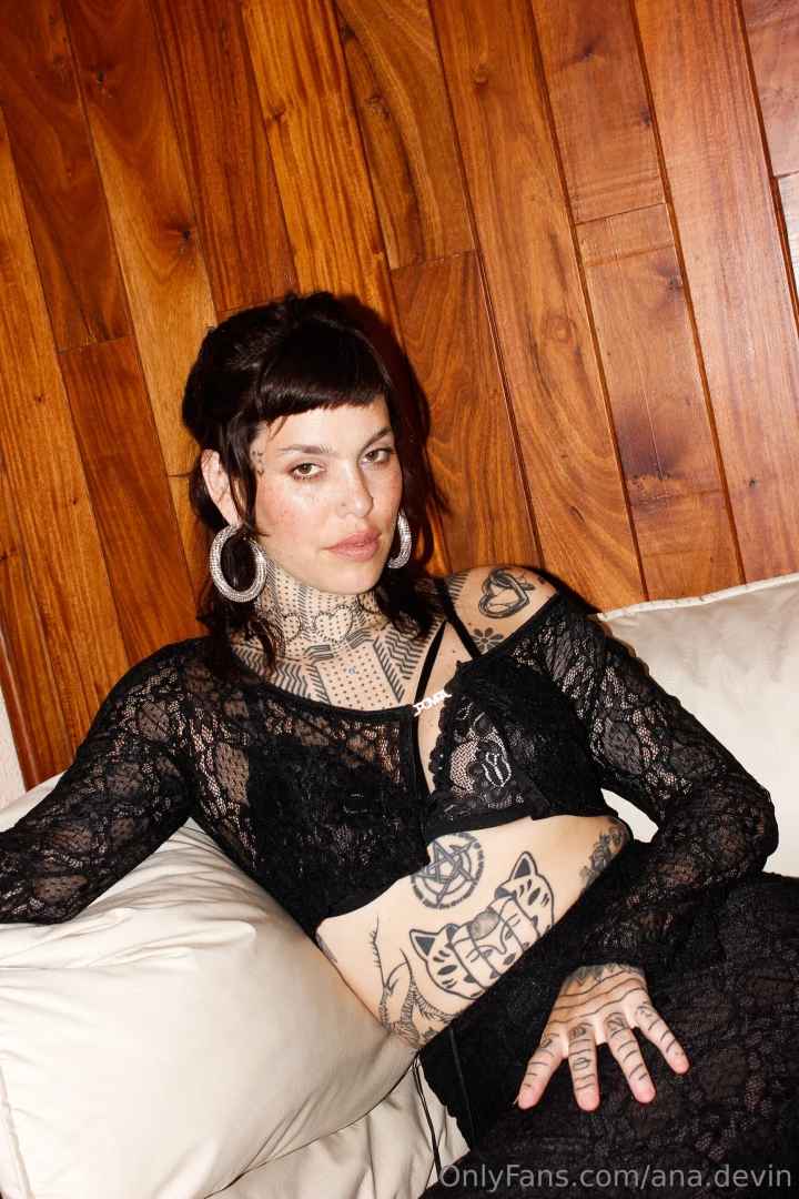 The woman in black part 1 