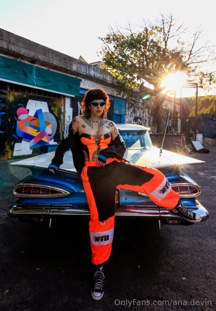 Crazy me and crazy energy can you feel it from me 