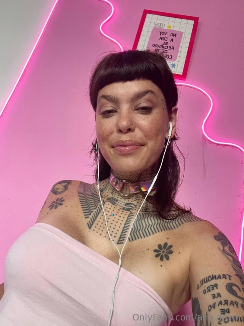 Starting the day with good music is always a great idea what s playing 