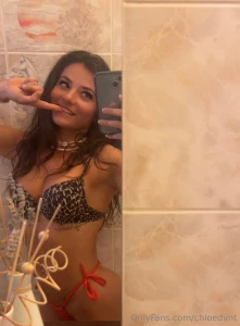 Apr s une bonne baignade c est l heure de la douche tu veux que je t
