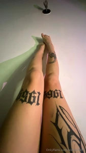 Do you like thick legs