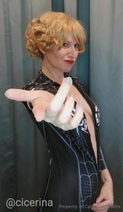 Horny cougar at your service check cicerinafree out free account