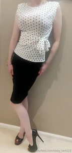 Back to work at least i can have a little tease while i m there