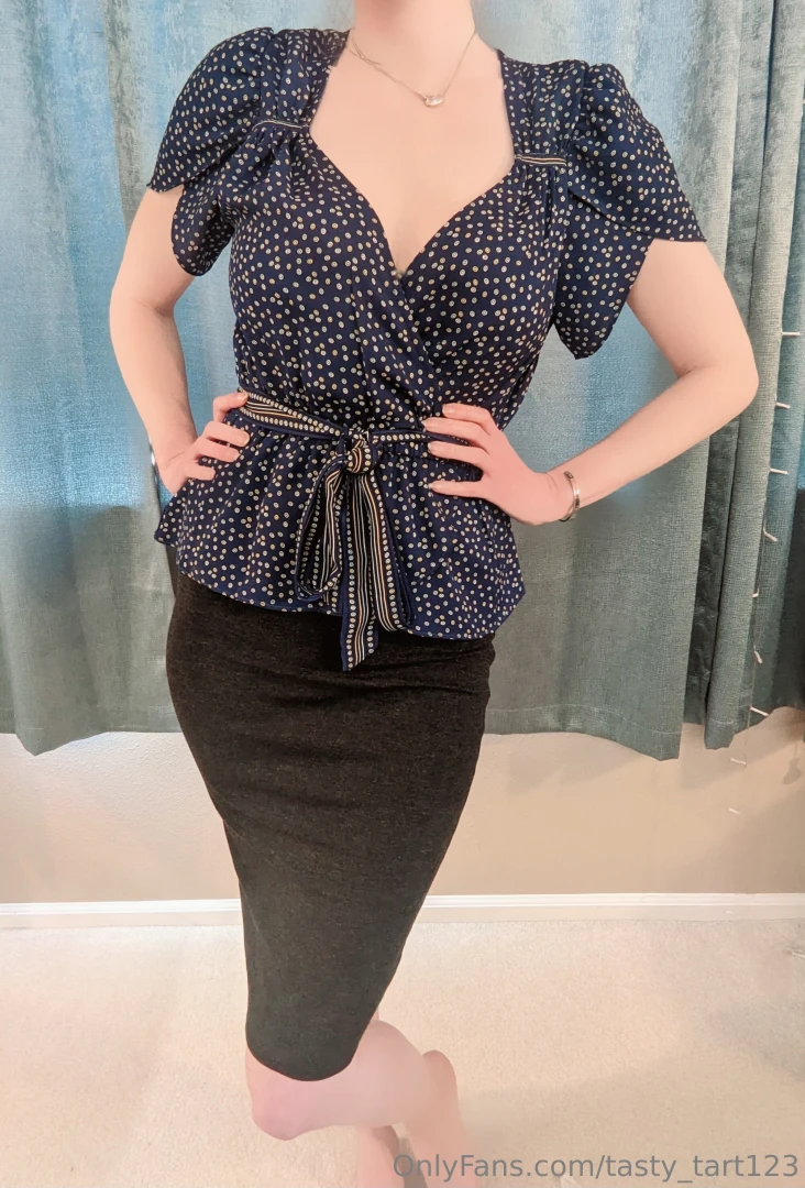 Happy hump day let s start it off with a smile 