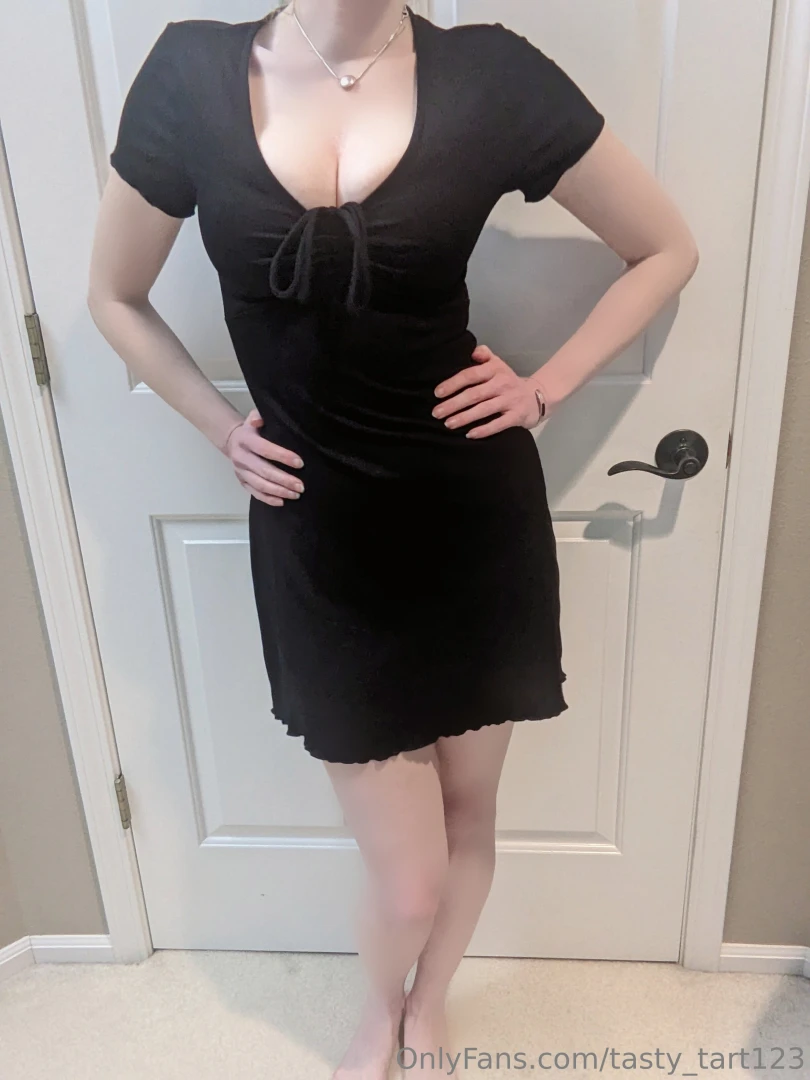 I am loving this weather perfect for little black dresses 
