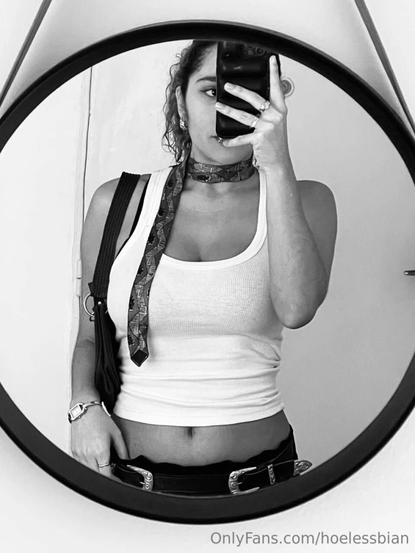 Full color or black and white 