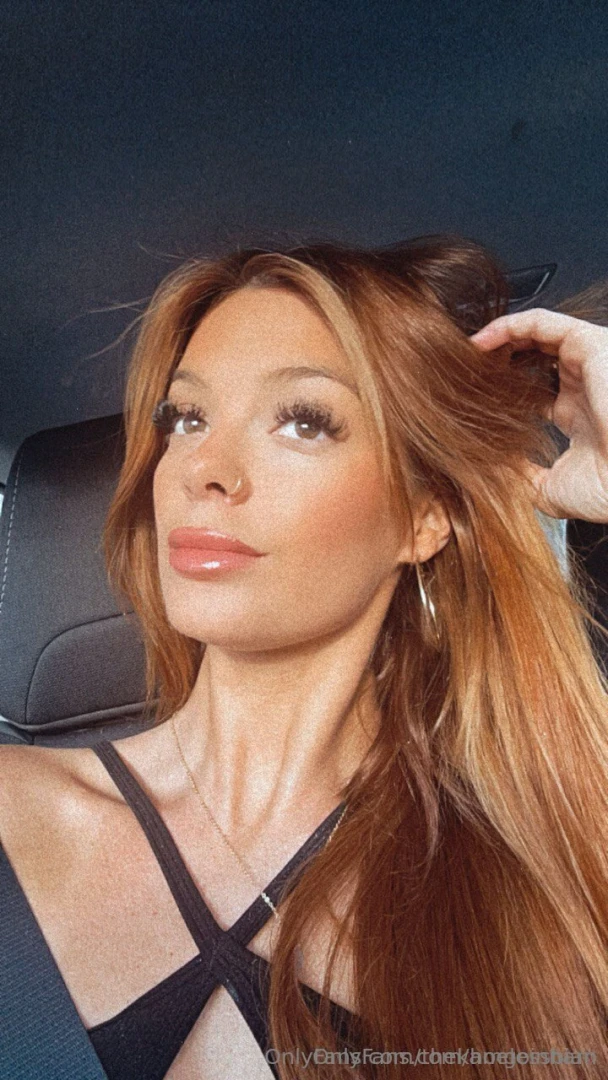 Follow my hottie thekamgoinham she is totally worth it advertisement 