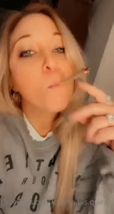 Smoke with me amp amp tell me i m pretty also subscribe me here