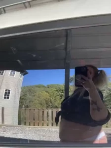 Queen of the castle c4nn4qu33n