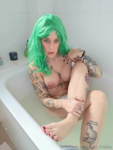 The naughty gungy video is dropping tomorrow