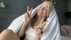 Don t even ask me to leave my cozy spot under the blanket today i m