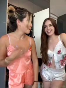 Soooo kailanileemeyers thinks i m crazy because i like chocolate chip