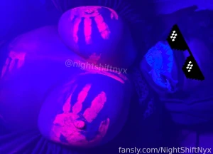 Baby do you wanna squeeze me like a neon stress ball