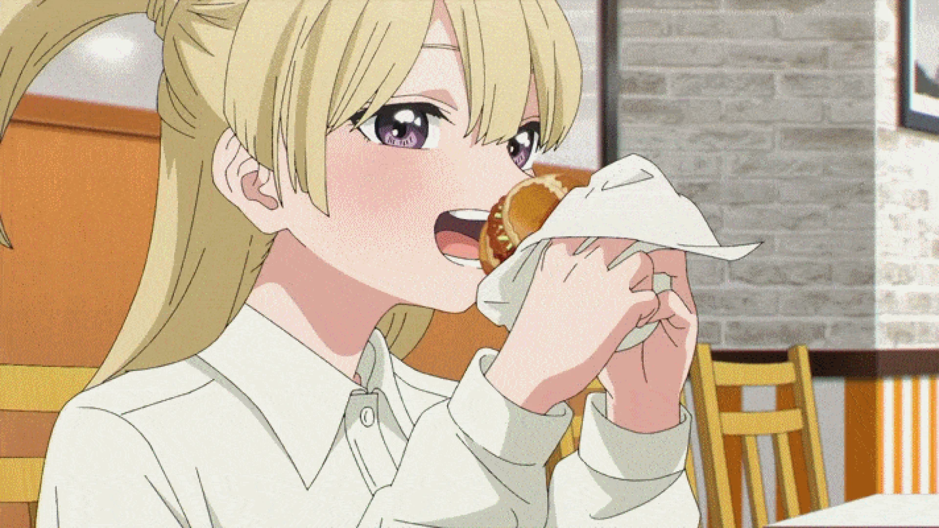 I gotta eat my burgua before i stream see ya soon 