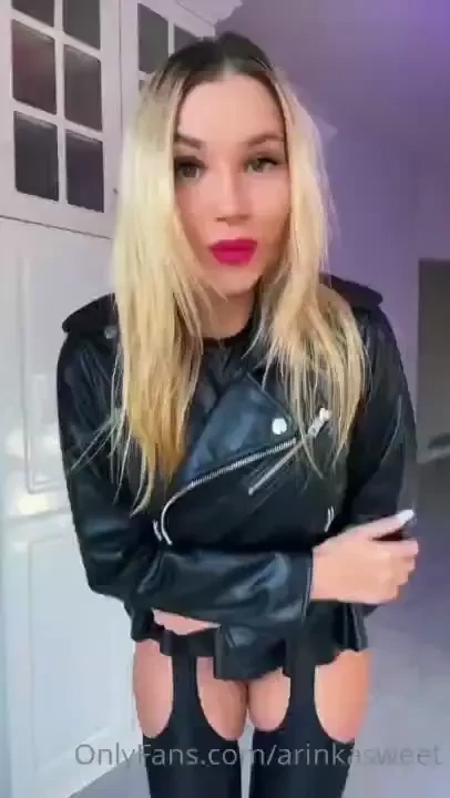 Admit it do you like a girl in latex leave a so i can upload more 