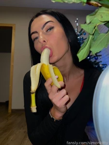 Tip me 7 99 and ask for any 2 videos of your choice baby i m ready to