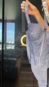 Put reactions under this video if you also want to see what this bodie