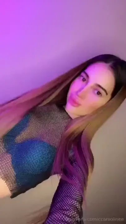 I wish i could learn to sing imagine if i was a singer who gets huge 