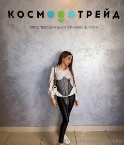 One day i will be a celebrity and will be interviewed by famous glossy