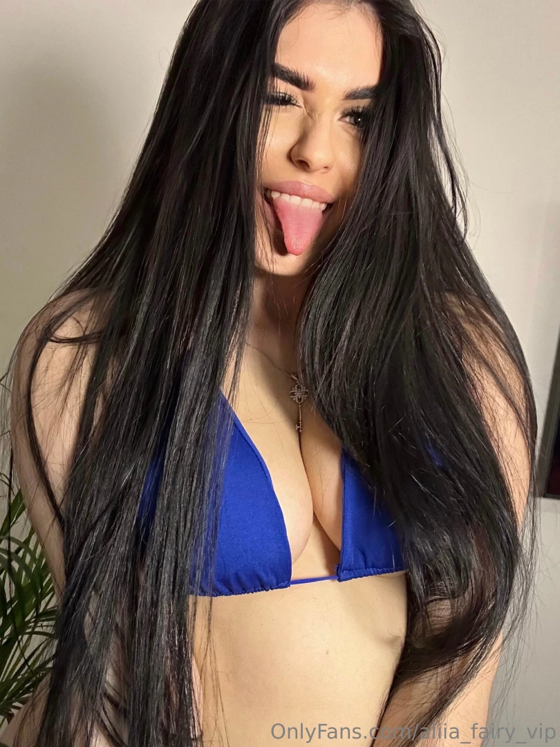 Hello my little naughty boys today i decided to play a little game 