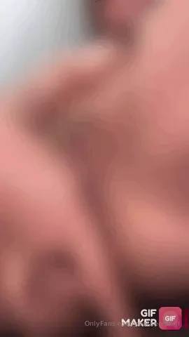 Etirres moi le cul je me baise la chatte et le cul avec mes doights 