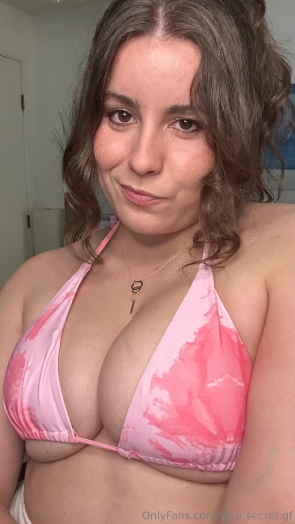 I ve been such a good girl today maybe i deserve a little reward dm me 