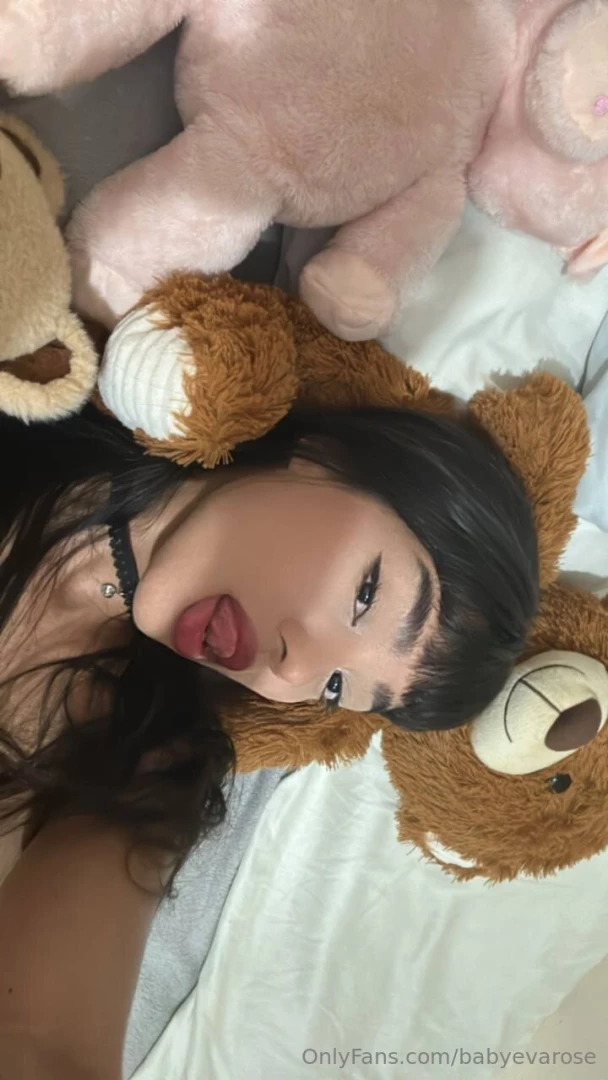 Drop everything in my mouth papi 