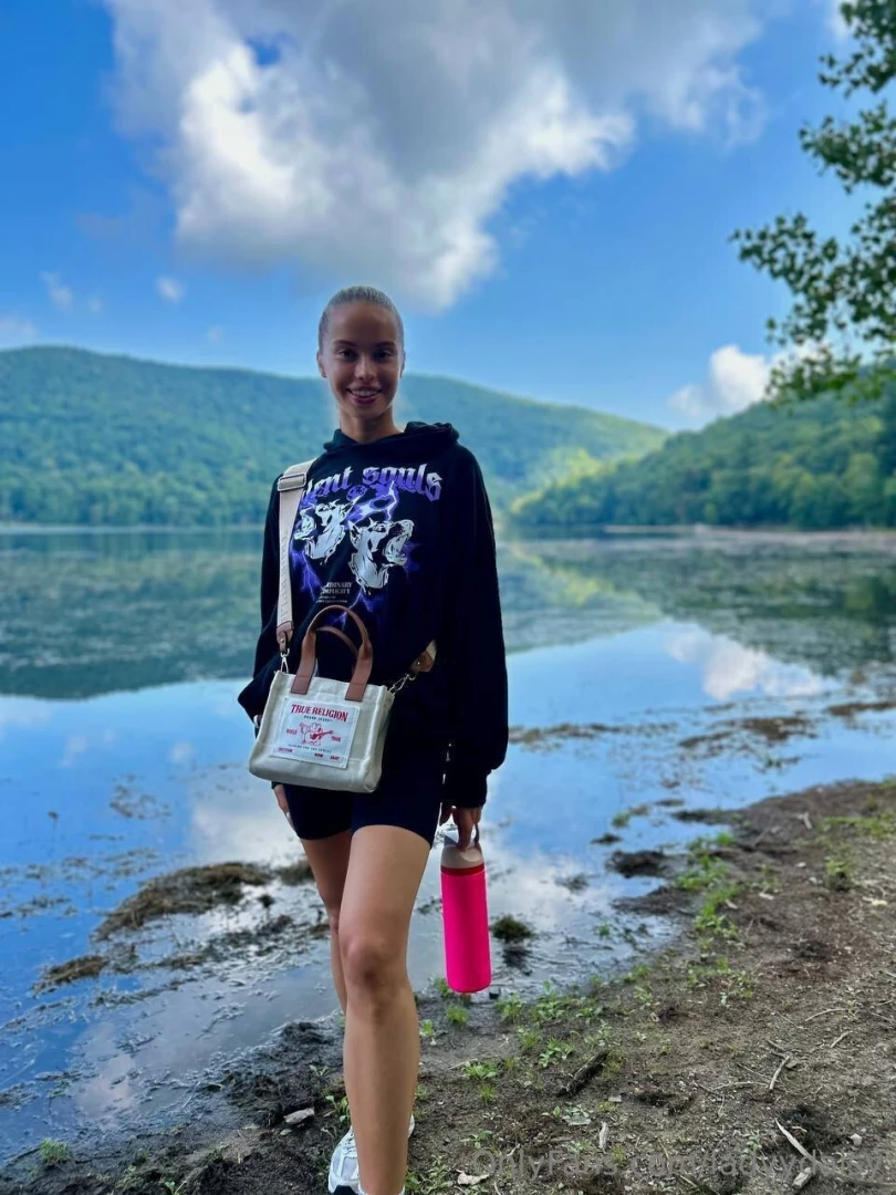 I really enjoy long walks on foot the main thing is not to rush part 1 