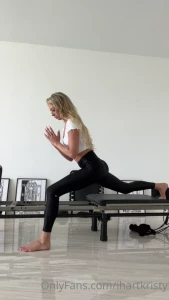 ihartkristy - I mostly just got this reformer so i could do lunges part 1 