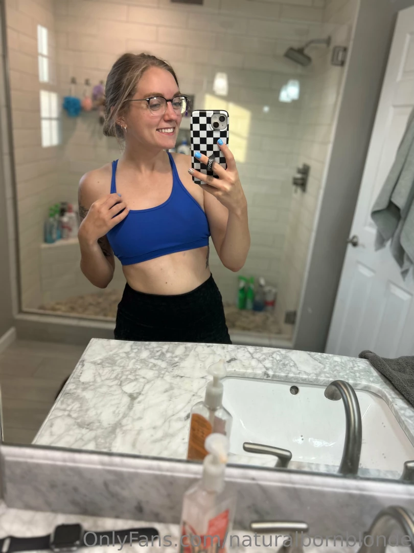 Two good things happened today 1 gymshark is having a major sale sooo 