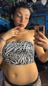 Close ups of everything i can bend over n spread it