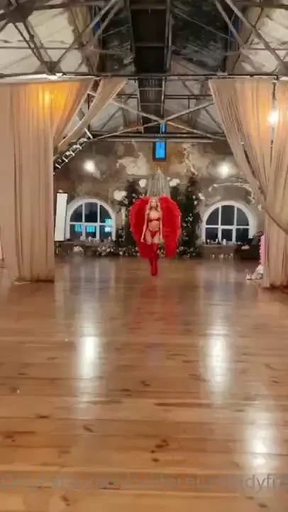 Today i have another photo session do i look like an angel 