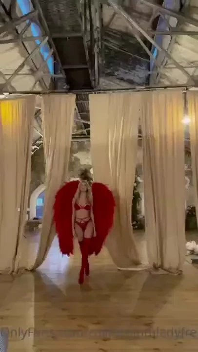 Today i have another photo session do i look like an angel part 1 