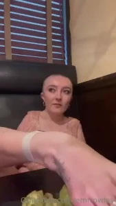 I be licking my toes like people lick their fingers after eating good