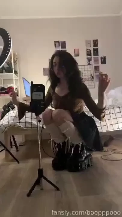 Dancing pizza time fyp egirl alt altgirl boots stockings longsocks 