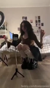 Dancing pizza time fyp egirl alt altgirl boots stockings longsocks