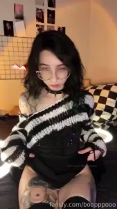 I just love listening to craspore and showing you something cute and