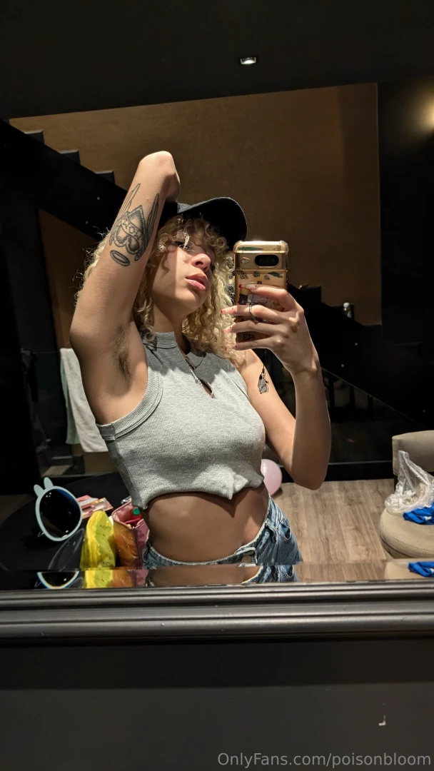 I think i m gonna let my armpit hair grow any thoughts 