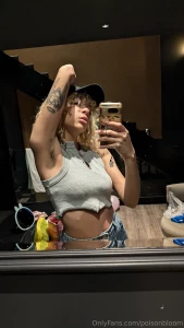 I think i m gonna let my armpit hair grow any thoughts