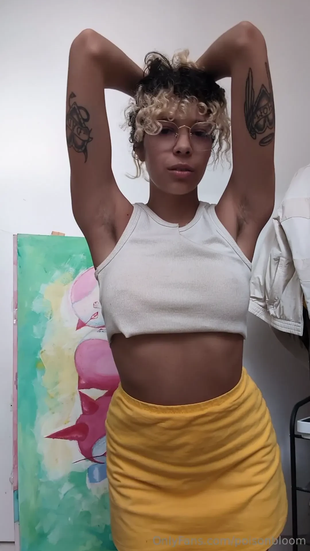 I bet you wanna find out how hairy my pussy is 