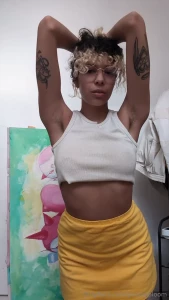 I bet you wanna find out how hairy my pussy is