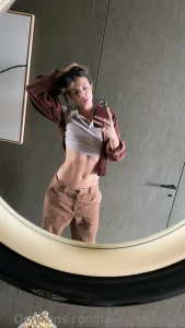 New pants a lil too horny for the gram hiiii babiessss wyd