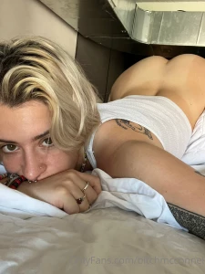 Happy saturday i d really like to sit on someone s face right now any part 3