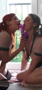 Would you let me and lolarosexxx suck your dick