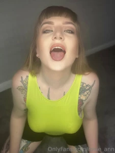 B g blowjob has won this weeks video poll on rosieann1 better part 1