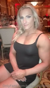 Muscles in clothes at the 2018 olympia