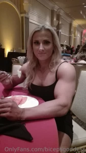 Muscles in clothes at the 2018 olympia part 4