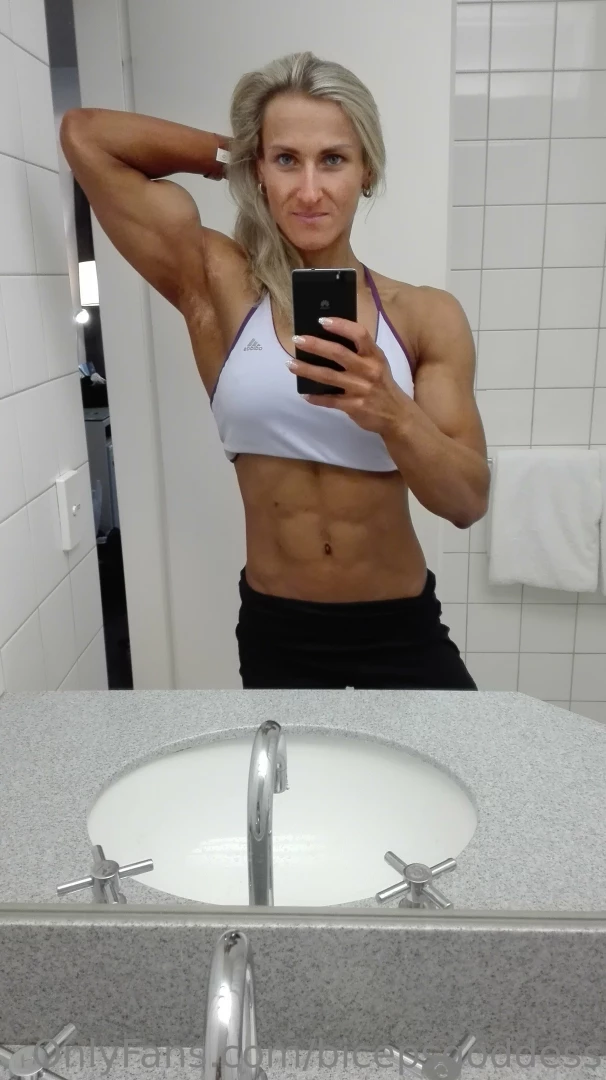 Abs 6pack biceps shredded 2017 