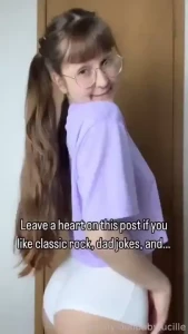 I m trying to see something fyp cute adorable petite girlnextdoor